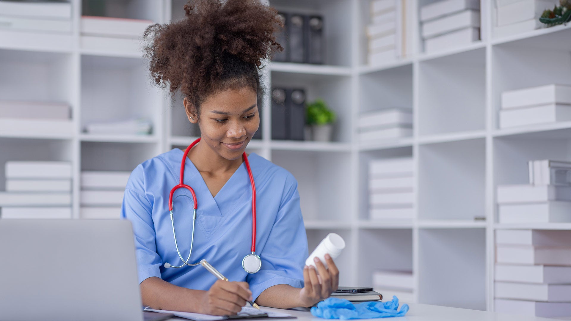 Graduate Certificate in Advanced Nursing Online
