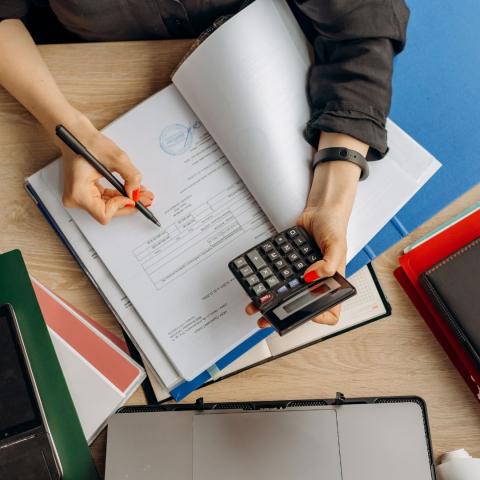 How To Become An Accountant